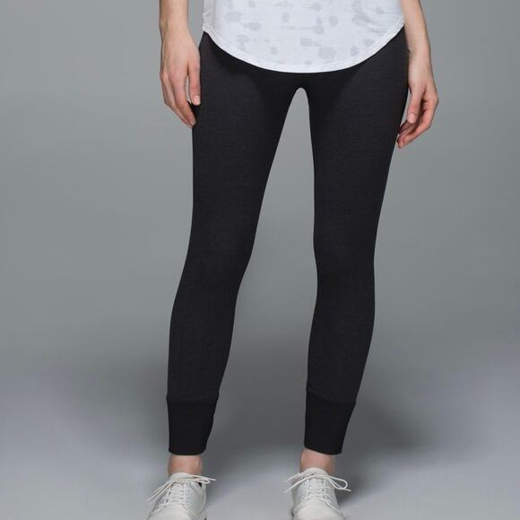 Lululemon Ebb To Street Black Heather Compression Leggings Pants size II / 6 - Picture 5 of 14